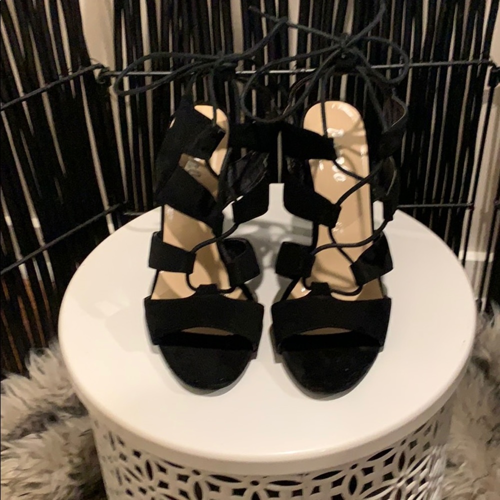 (PRE-LOVED) PAZZLE SUEDE HEELS💖